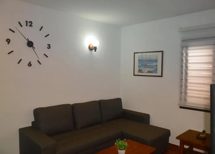 Holiday House Always Sun